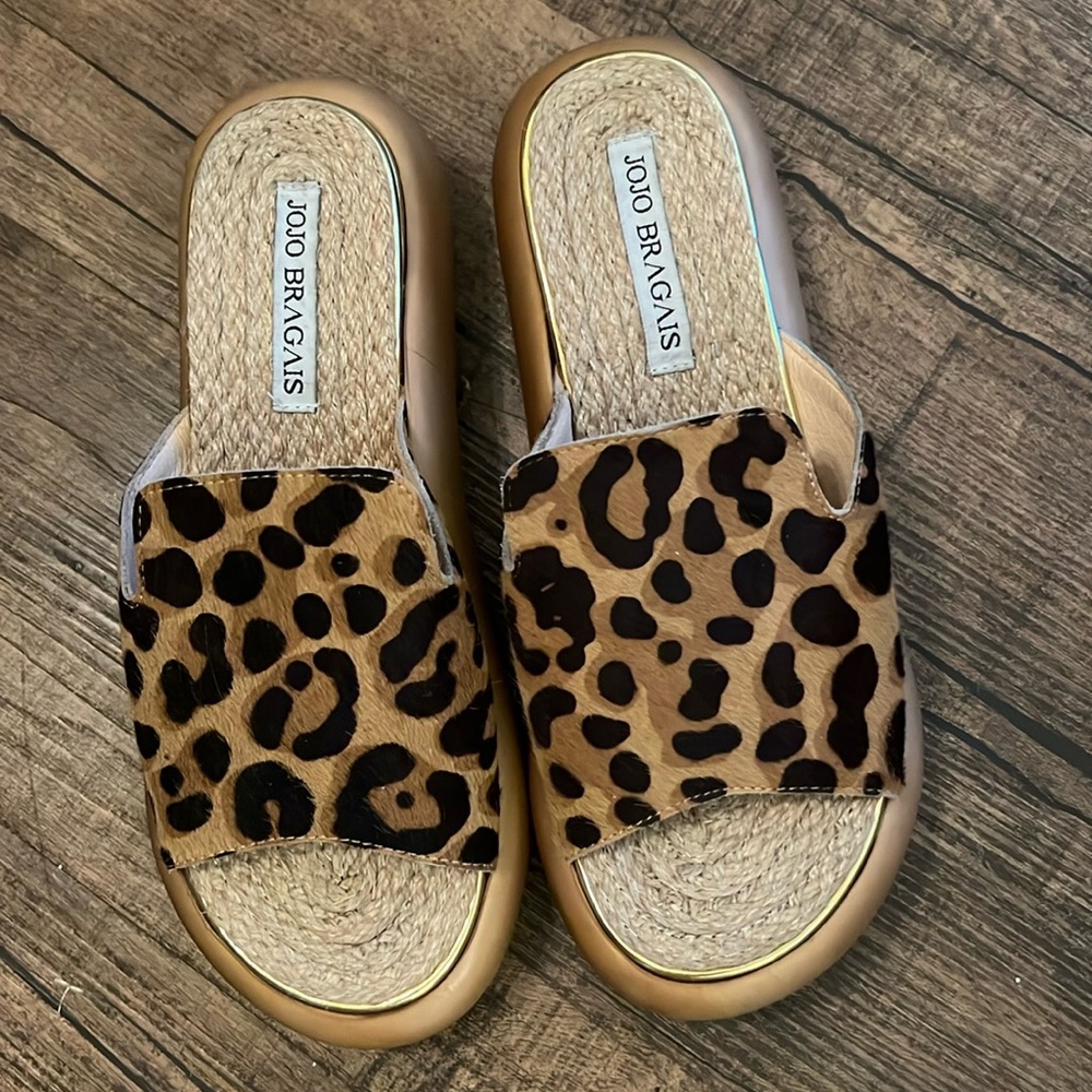 JOJO BRAGAIS LEOPARD SLIDES🔥